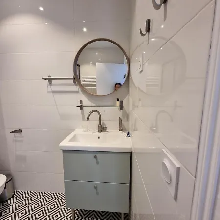 Madame Paris Bed and breakfast Villejuif